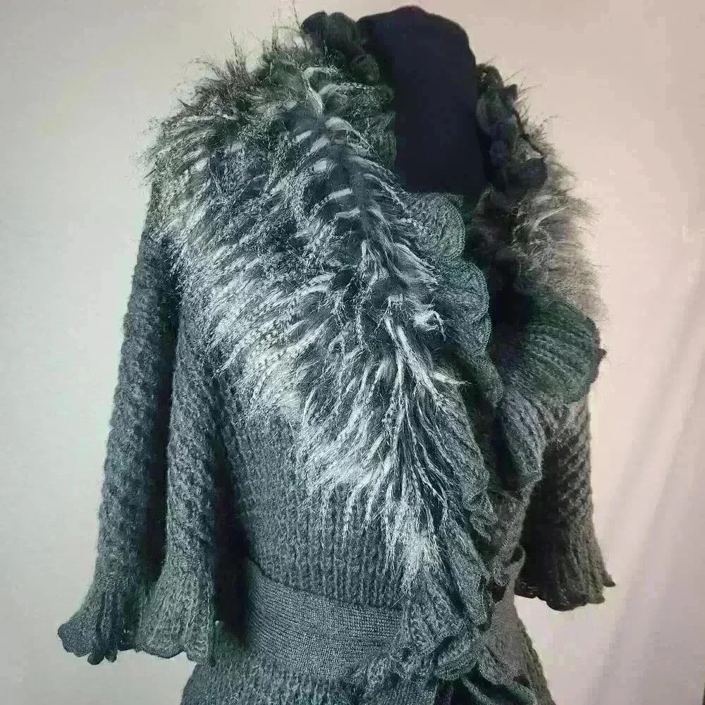 Unique Tempo Paris S/M Grey Cape Sweater Fun Neckline Fur Waist Belt Ruffled Hem - Picture 8 of 11